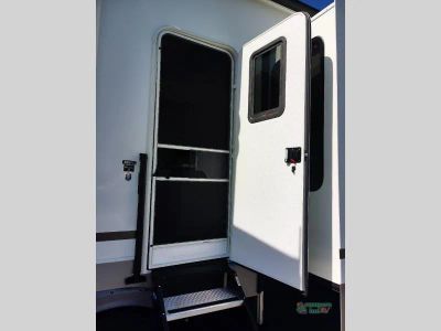 2026 Alliance RV Paradigm — photo 16 view