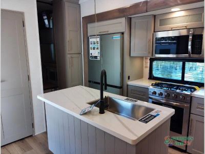 2026 Alliance RV Paradigm — photo 44 view