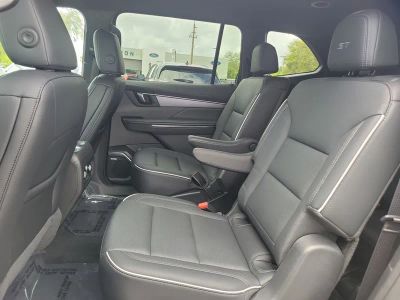 2025 Buick Enclave — photo 13 view