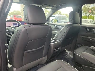 2025 Buick Enclave — photo 12 view