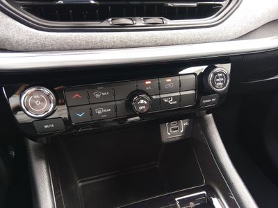 2024 Jeep Compass - Photo 19