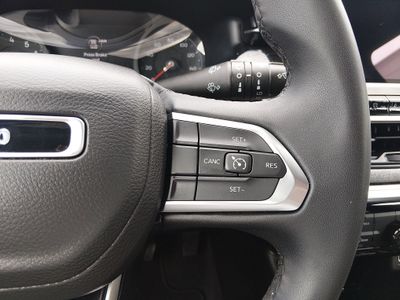 2024 Jeep Compass - Photo 13