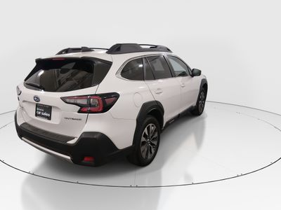 2024 Subaru Outback — photo 7 view
