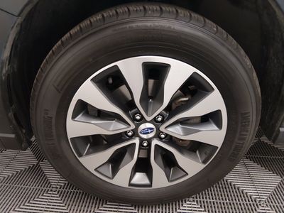 2024 Subaru Outback — photo 10 view