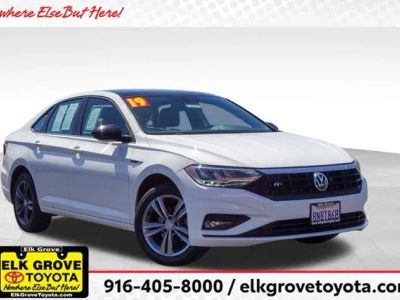 2019 Volkswagen Jetta R-Line in White — front three-quarter view