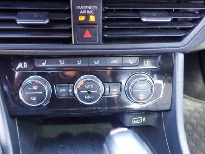 2019 Volkswagen Jetta — photo 17 view