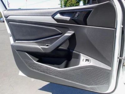 2019 Volkswagen Jetta — photo 20 view