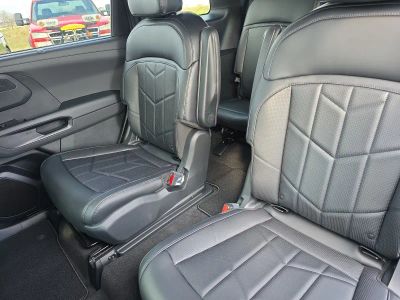 2027 Kia Telluride Hybrid — photo 18 view