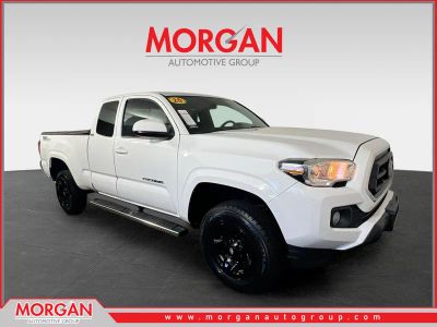 2020 Toyota Tacoma SR5 in Super White — front three-quarter view