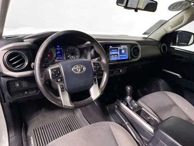 2020 Toyota Tacoma — photo 25 view