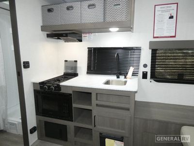 2026 Grand Design Transcend One - Photo 11