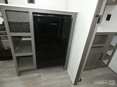 2026 Grand Design Transcend One - Photo 12