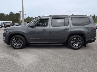 2022 Jeep Wagoneer - Photo 2