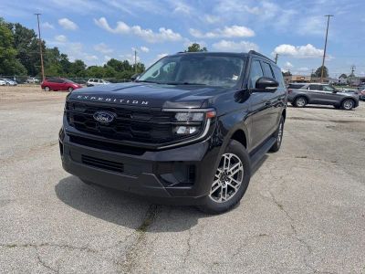 2026 Ford Expedition Max Active in Black Metallic — front three-quarter view