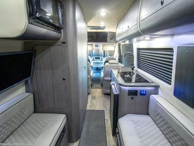 2026 OGV Luxury Coach V-RV - Photo 2