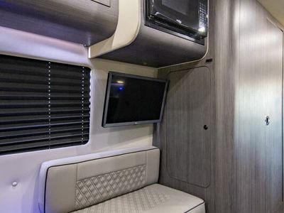 2026 OGV Luxury Coach V-RV - Photo 17