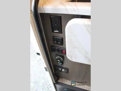 2025 Thor Motor Coach FREEDOM ELITE — photo 18 view