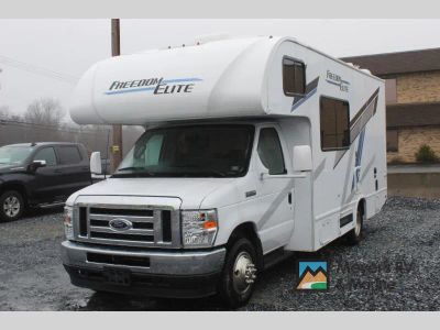 2025 Thor Motor Coach FREEDOM ELITE — rear three-quarter view