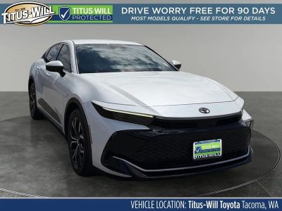 2023 Toyota Crown XLE in Oxygen White — front three-quarter view