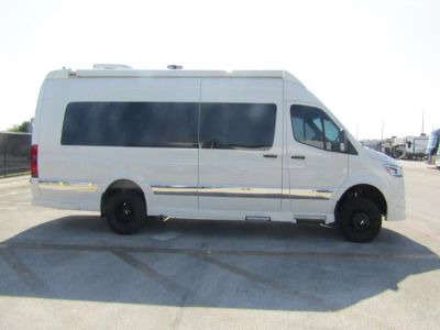 2025 Grech RV STRADA-ION - Photo 15