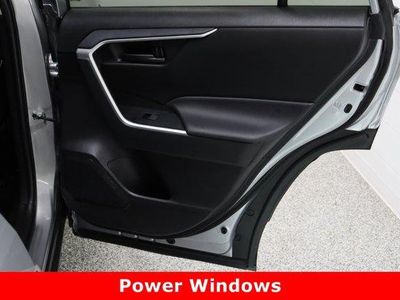 2025 Toyota RAV4 AWD — photo 29 view