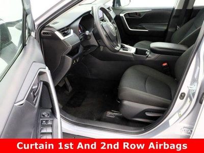 2025 Toyota RAV4 AWD — photo 14 view