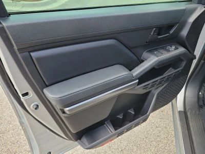 2024 Toyota Tacoma — photo 19 view