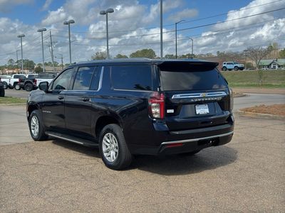 2022 Chevrolet Suburban — detail view