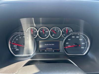 2022 Chevrolet Suburban — photo 18 view