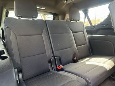 2022 Chevrolet Suburban — photo 29 view