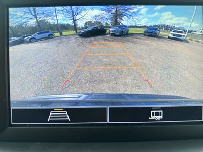 2022 Chevrolet Suburban — photo 16 view