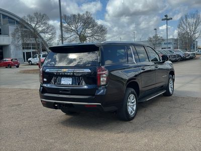 2022 Chevrolet Suburban — photo 7 view