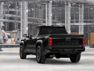 2026 Toyota Tacoma i-FORCE MAX - Photo 9