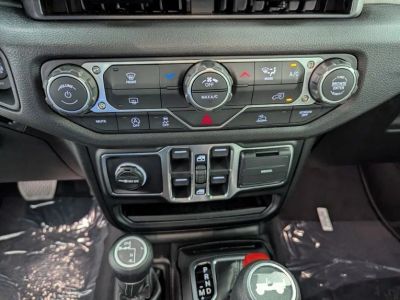2026 Jeep Wrangler — photo 21 view