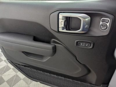 2026 Jeep Wrangler — photo 25 view