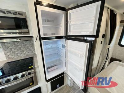 2026 Gulf Stream RV Yellowstone - Photo 15