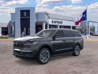 2026 Lincoln Navigator Premiere in Starlight Gray Premium Colorant — front three-quarter view