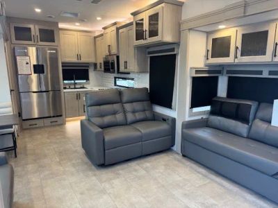 2026 Grand Design Solitude - Photo 10