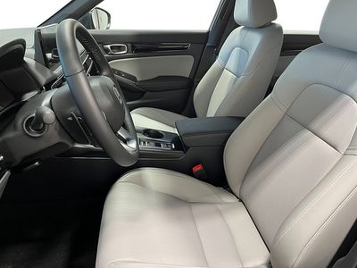 2026 Honda Civic Sedan Hybrid - Photo 13