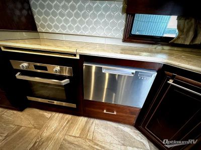 2019 DRV Mobile Suites - Photo 5
