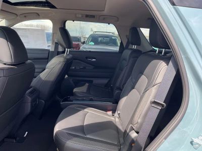 2026 Nissan Pathfinder — photo 16 view