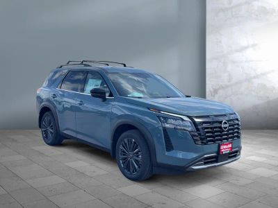 2026 Nissan Pathfinder — photo 8 view