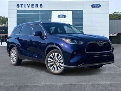 2023 Toyota Highlander - Photo 1
