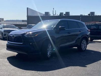 2023 Toyota Highlander - Photo 8
