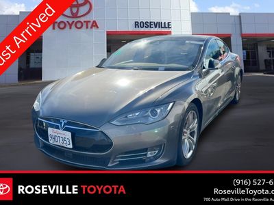 2015 Tesla Model S - Photo 1