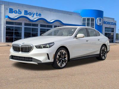2025 BMW 5 Series - Photo 7