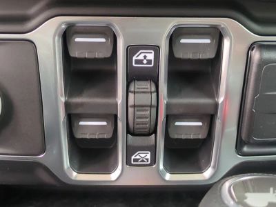 2026 Jeep Wrangler — photo 25 view