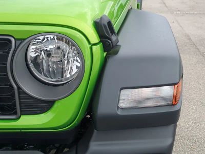2026 Jeep Wrangler — photo 10 view