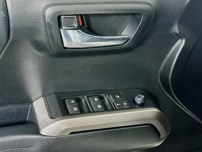 2022 Toyota Tacoma 2WD — photo 14 view