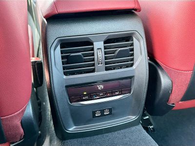 2026 BMW 3 Series — photo 20 view